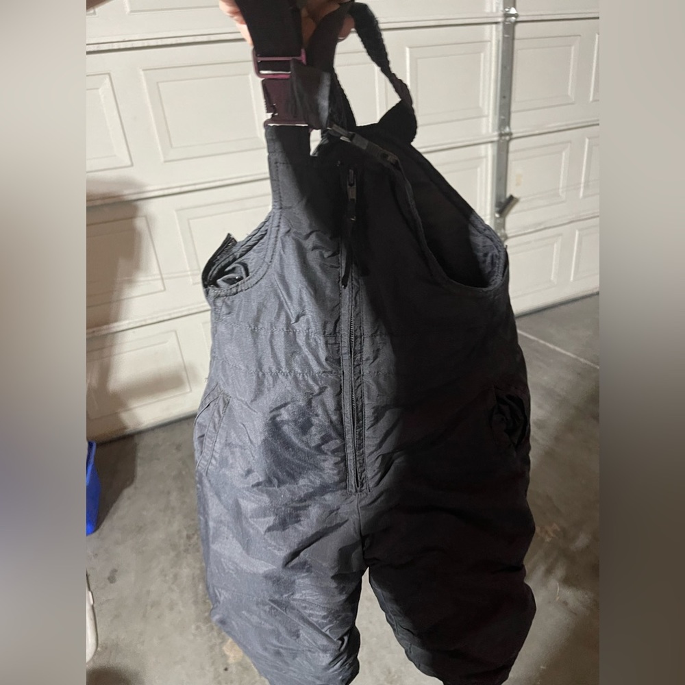 Toddler snow bib
